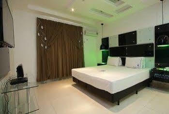 Motel Replay Guarulhos Adults Only Εξωτερικό φωτογραφία